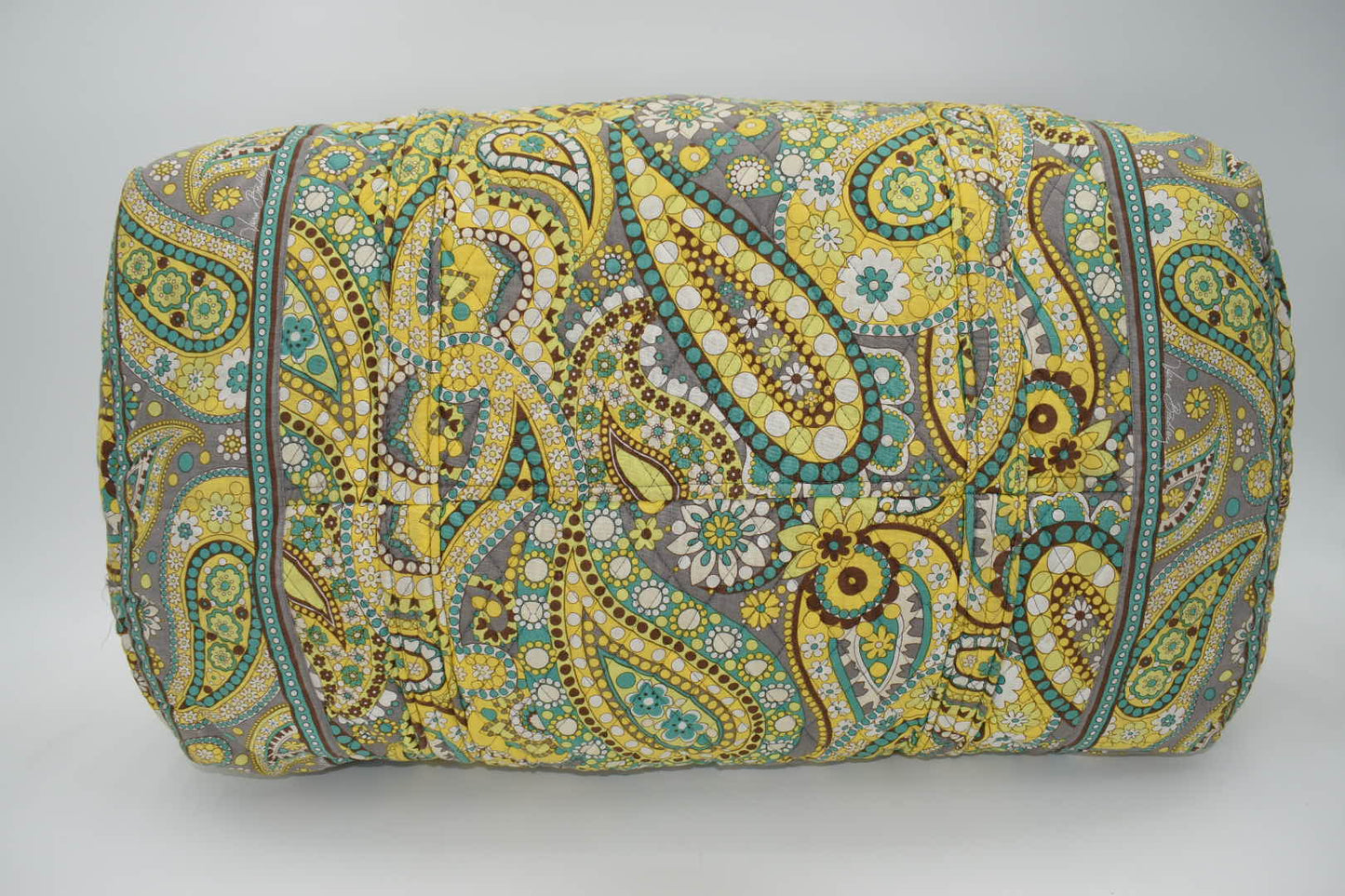 Vera Bradley Large Duffel Bag in" Lemon Parfait" Pattern