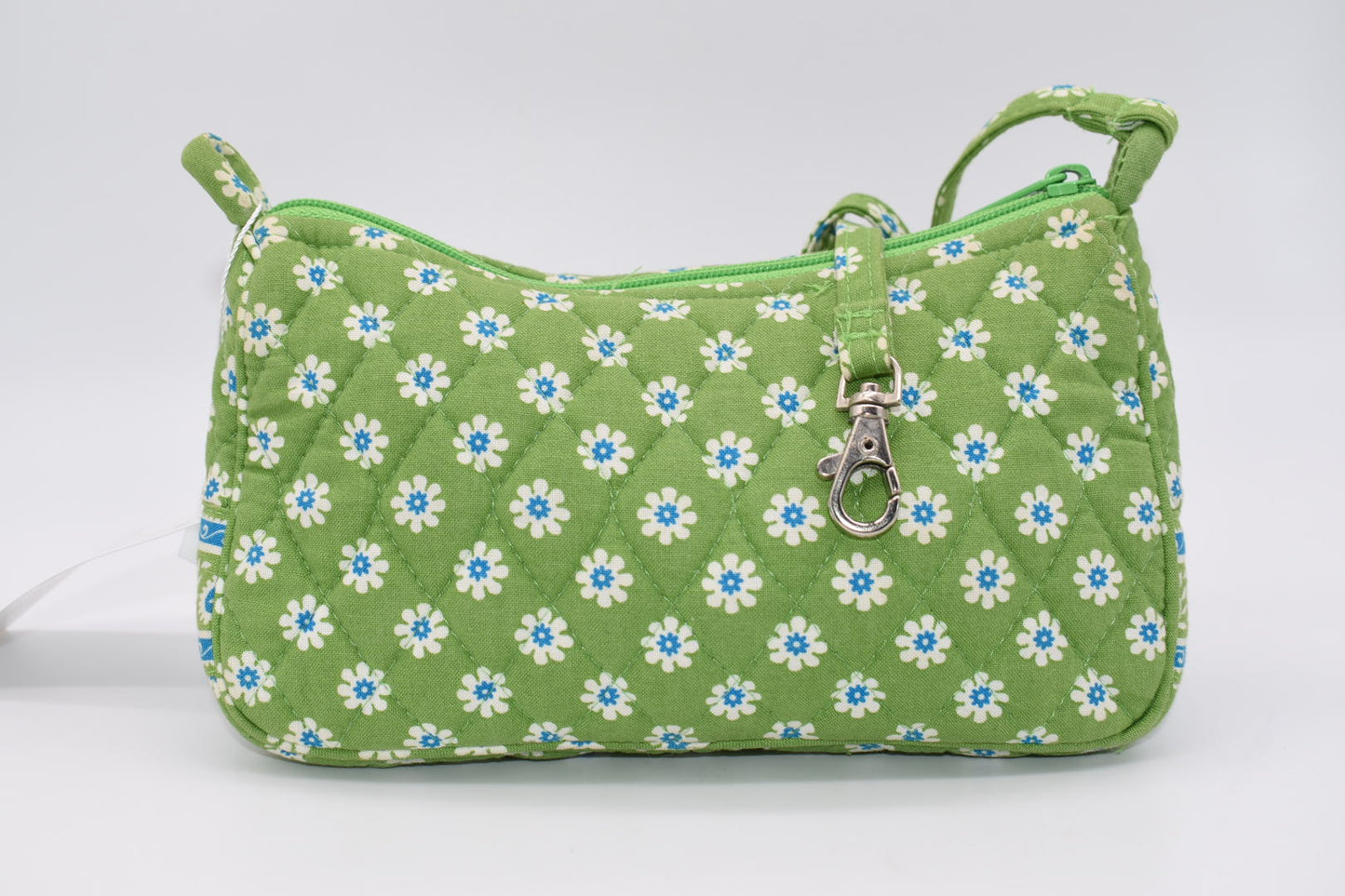 Vera Bradley Amy Crossbody / Shoulder Bag in "Apple Green -2004" Pattern