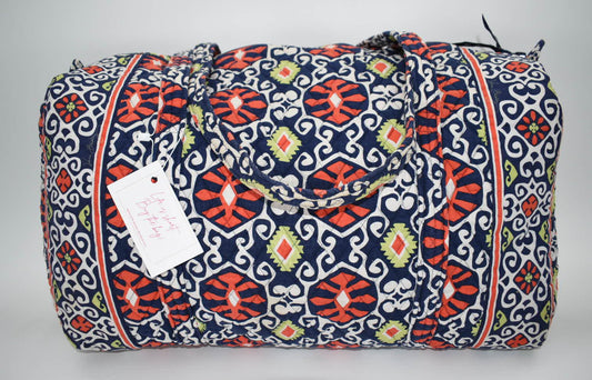 Vera Bradley Large Duffel Bag in "Sun Valley" Pattern