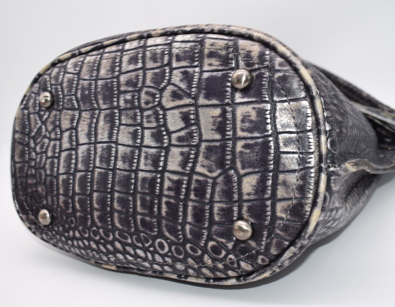 Patricia Nash Otavia Bucket Crossbody Bag in Embossed Metallic Reptile