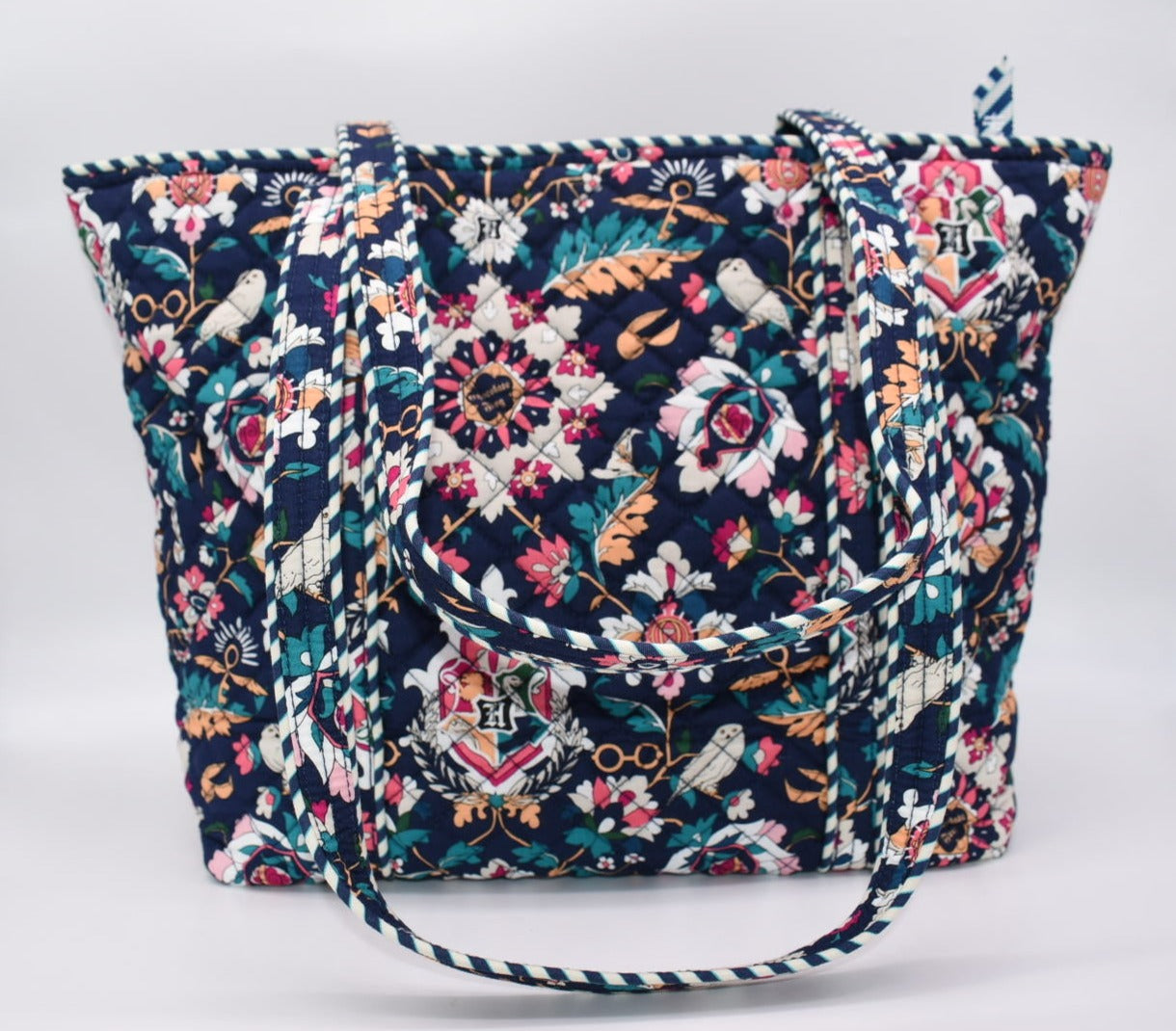 Harry Potter x Vera Bradley popular Clamshell Cosmetic Pouch-NWT