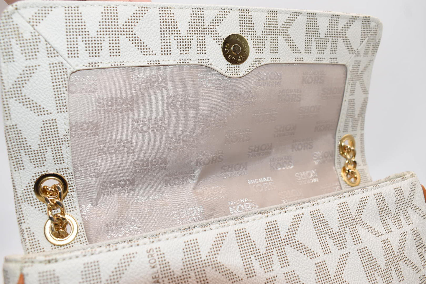 Michael Kors Hamilton Small Flap Chain Shoulder Bag in Vanilla Tan