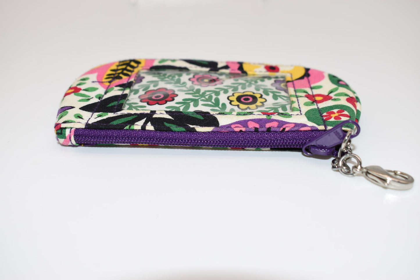 Vera Bradley Zip ID Case in "Viva la Vera" Pattern