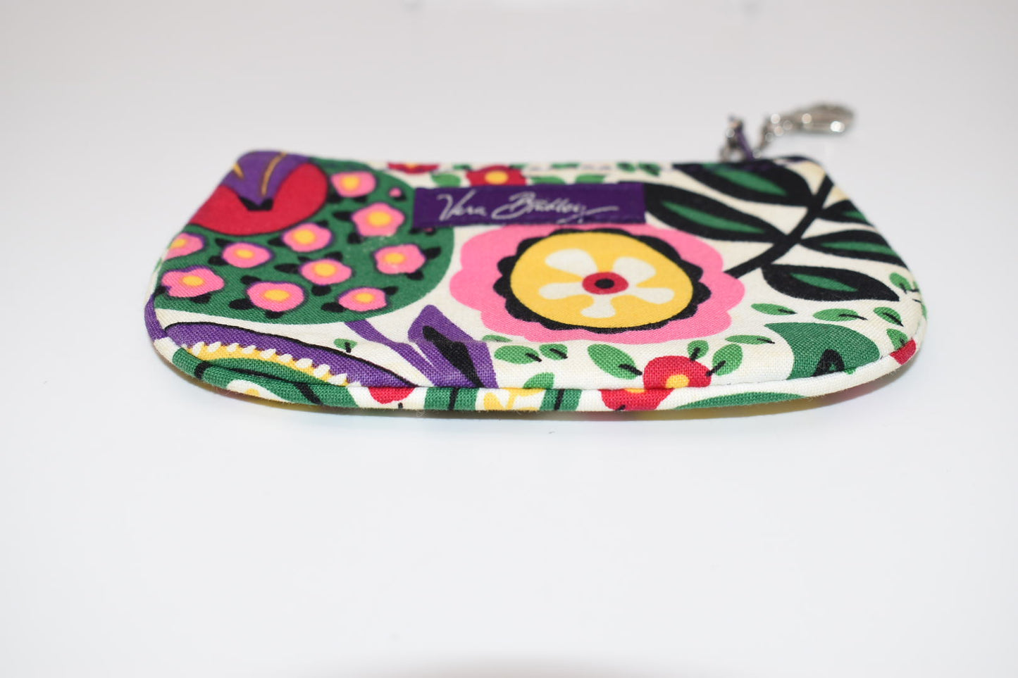 Vera Bradley Zip ID Case in "Viva la Vera" Pattern