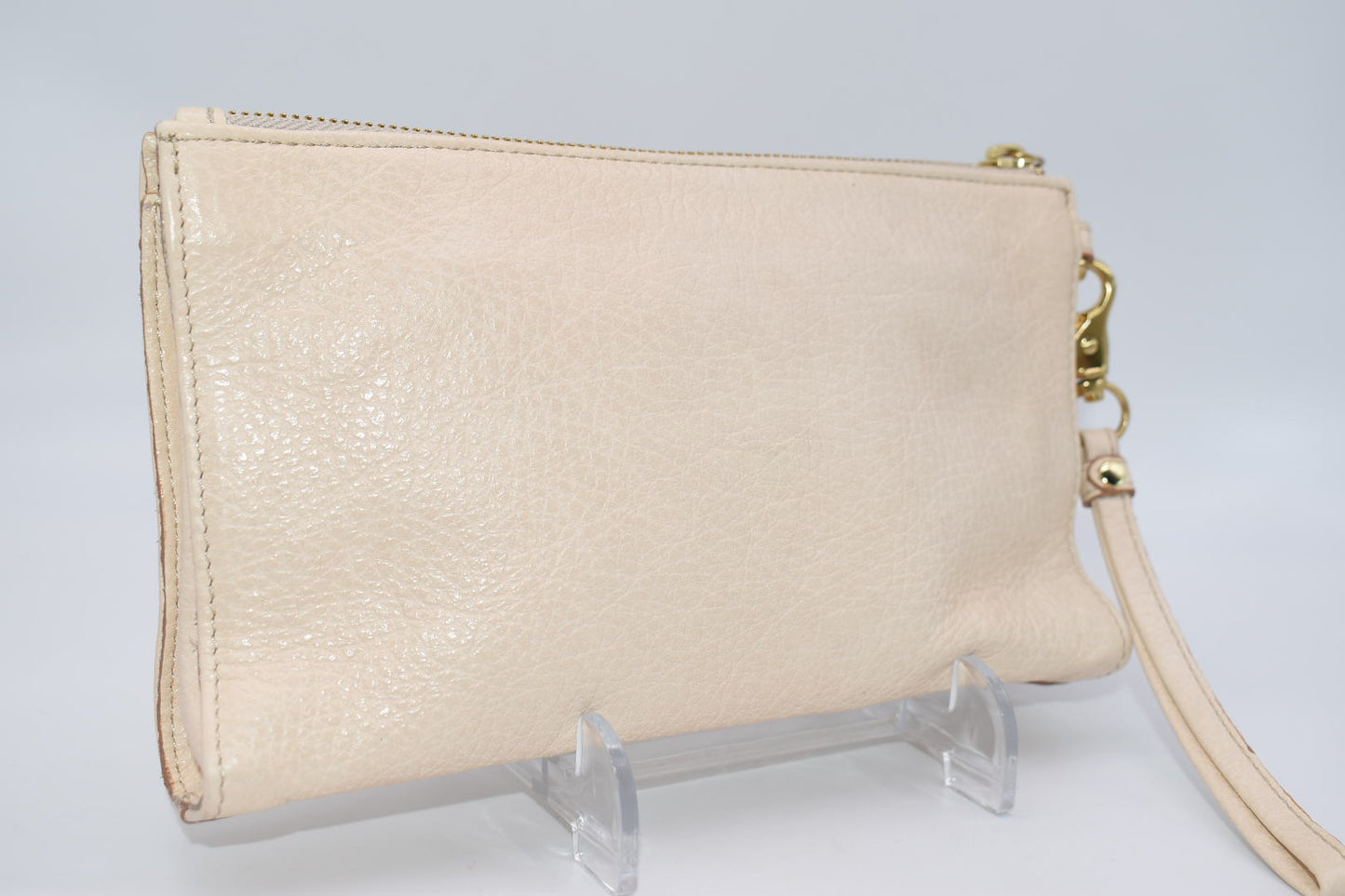 Brahmin Daisy Wristlet in Cream Smooth Leather