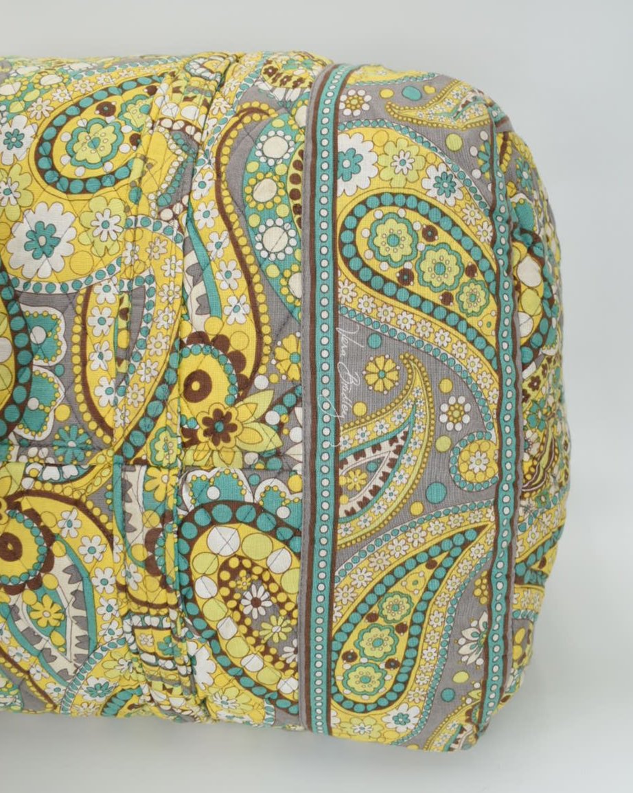 Vera Bradley Large Duffel Bag in" Lemon Parfait" Pattern