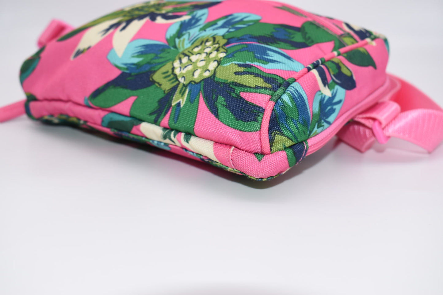 Vera Bradley Lighten Up Belt Bag in "Tropical Paradise" Pattern