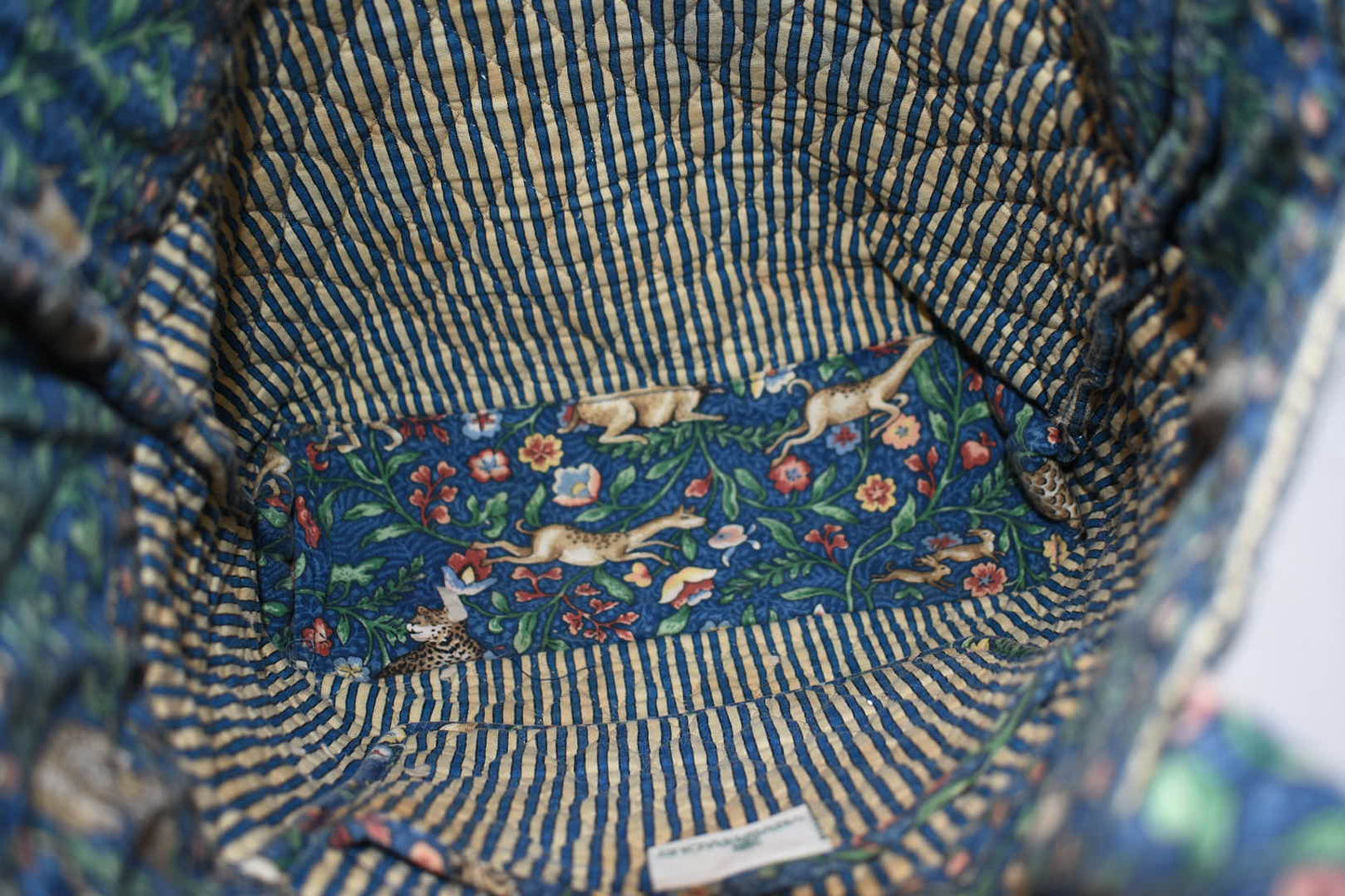 Vera Bradley Everyday Tote Bag in "Animal Kingdom-2000" Pattern