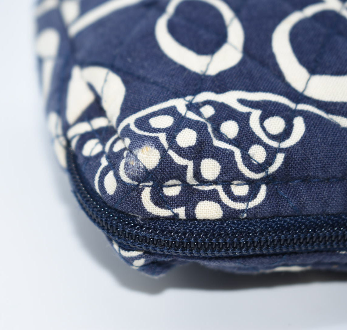 Vera Bradley Small Cosmetic Bag in "Twirly Bird Navy " Pattern