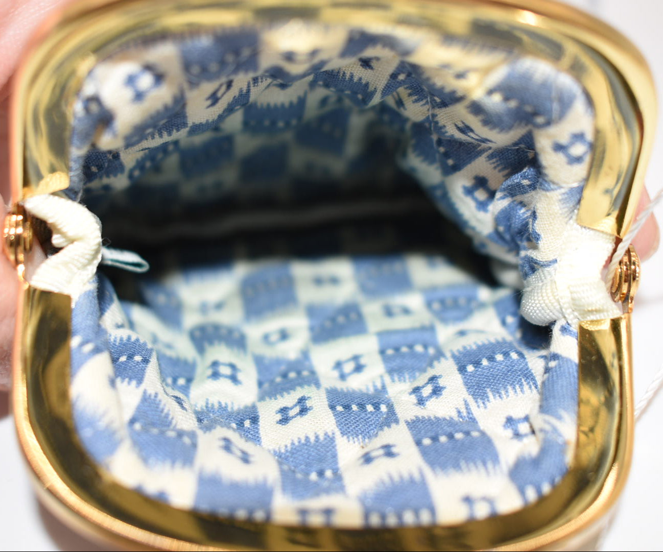 Vintage Vera Bradley Kisslock Coin Purse in "Blue Toile - 2001"